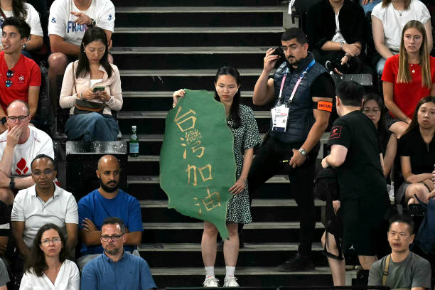 羽毛球馆灯光设计指南：效果图与实际应用